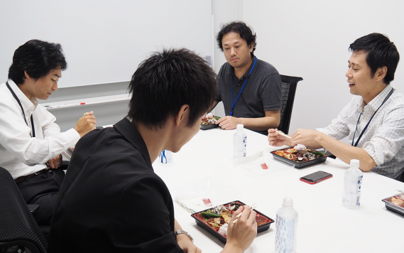 入社当日～役員とのランチ会～
